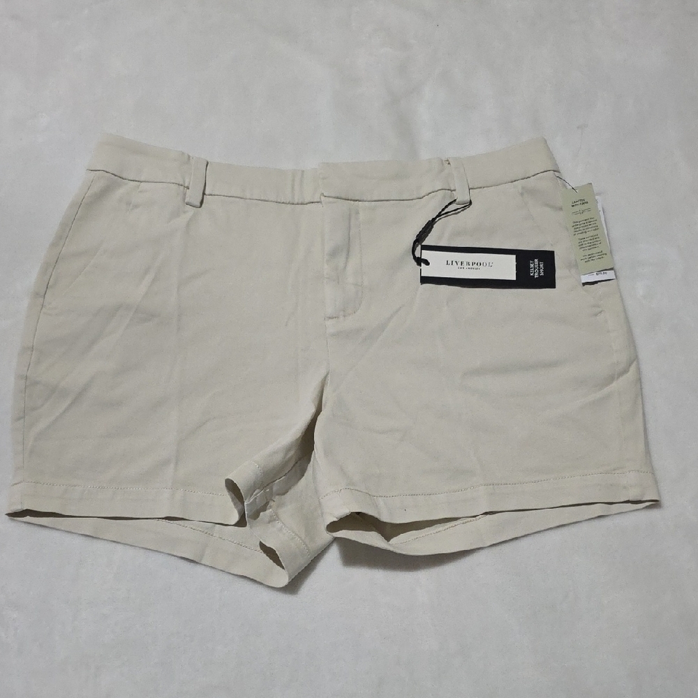 Liverpool Women's Cream Shorts‎